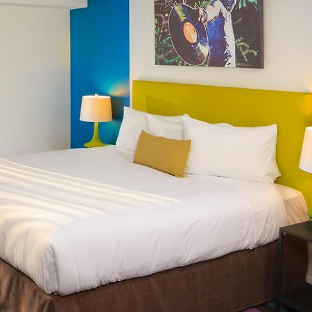 Hotel Zed קלונה מראה חיצוני תמונה