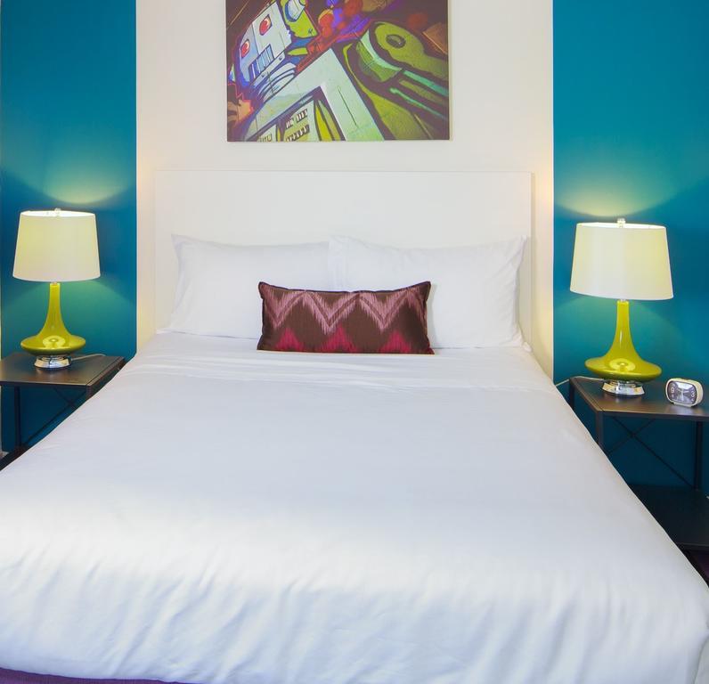 Hotel Zed קלונה מראה חיצוני תמונה