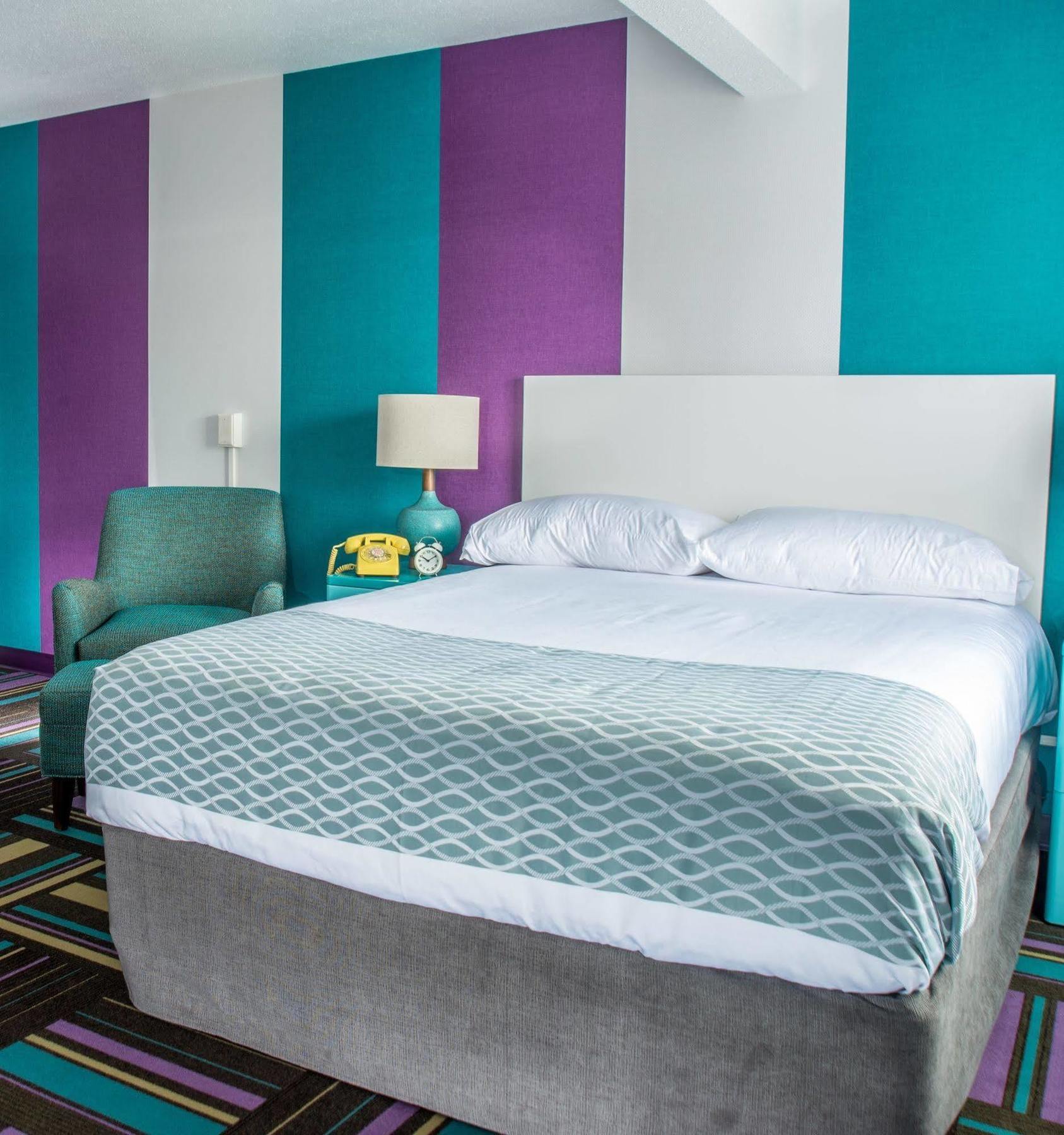 Hotel Zed קלונה מראה חיצוני תמונה