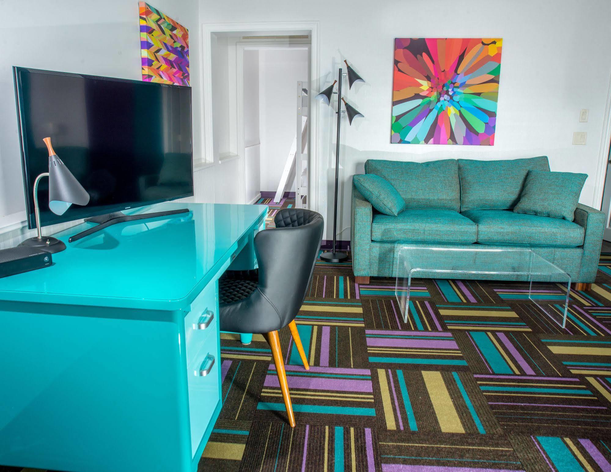 Hotel Zed קלונה מראה חיצוני תמונה