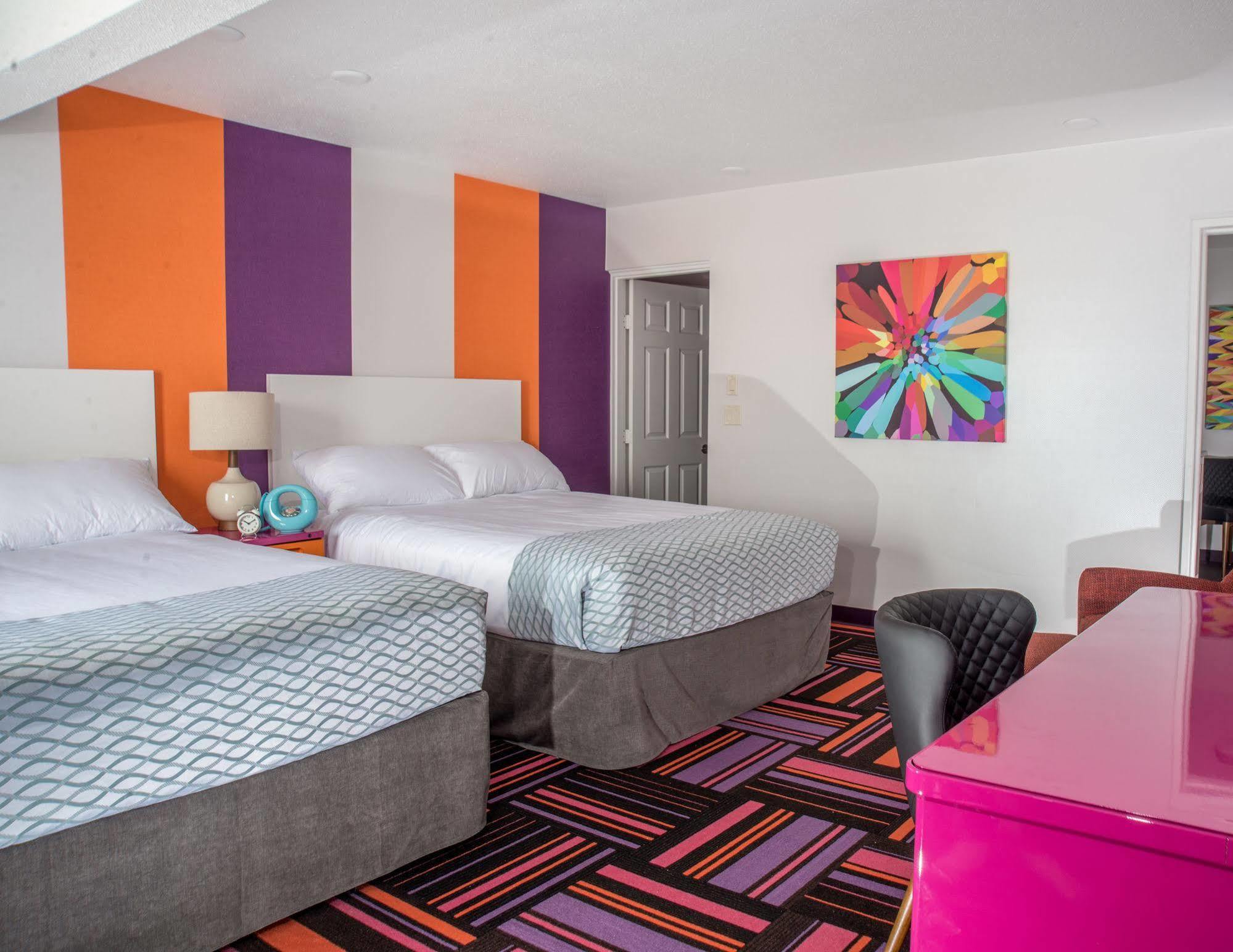 Hotel Zed קלונה מראה חיצוני תמונה